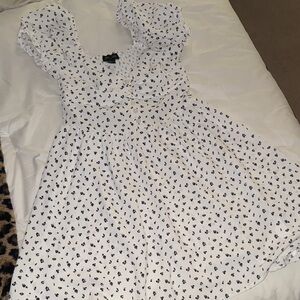 Urban Heritage White and Black Floral Dress